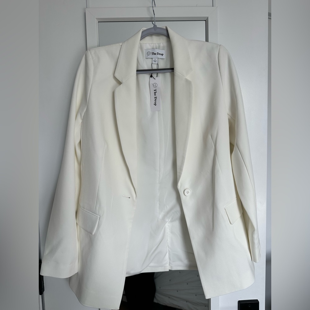 Off-white blazer from Amazon The Drop